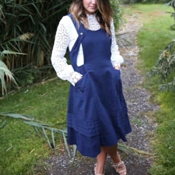 Anthropologie Meadow Rue Women’s Madison Jumper Dress Navy Linen Cotton Cut Out - Picture 2 of 13